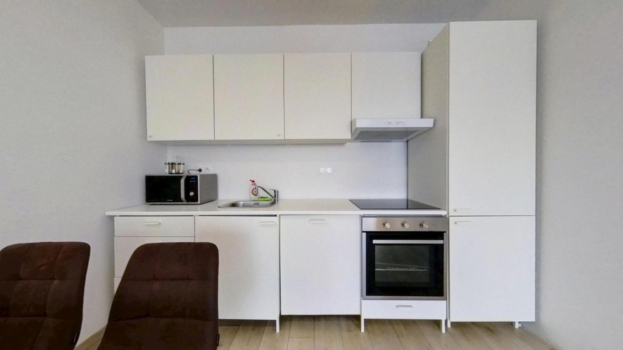 Air-Conditioned 2 Room Apartment, With Terrace, Rovinka, 302 Zewnętrze zdjęcie