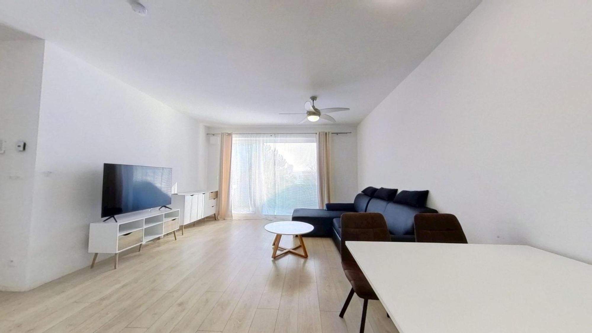 Air-Conditioned 2 Room Apartment, With Terrace, Rovinka, 302 Zewnętrze zdjęcie